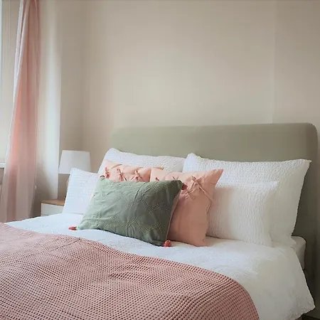 Apartment Pb - 2 - Stilvoll Eingerichtetes Im Herzen Senftenbergs